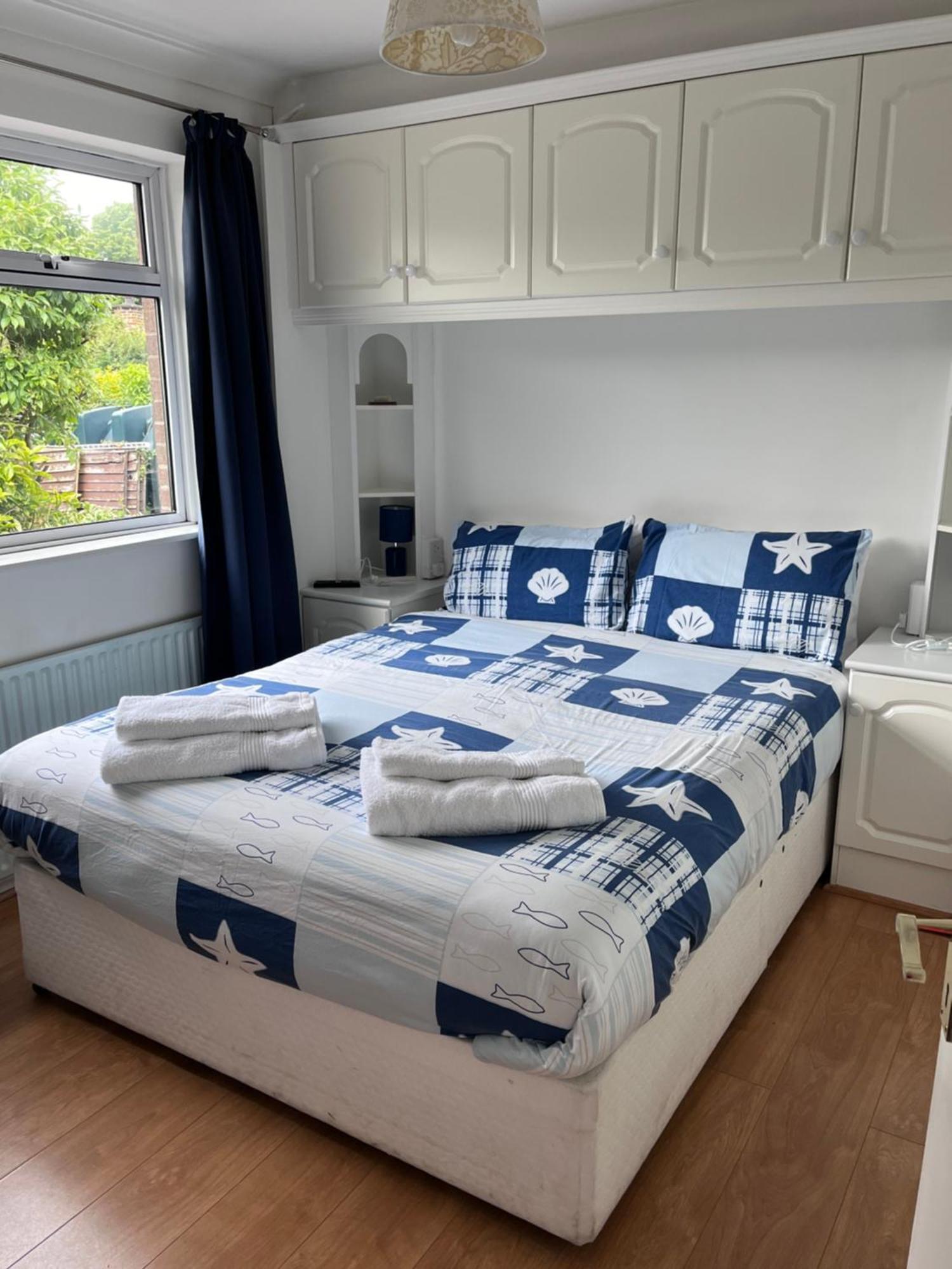 Spacious 5 Double Bed Bedroom Bungalow Near Belfast Lisburn Kültér fotó